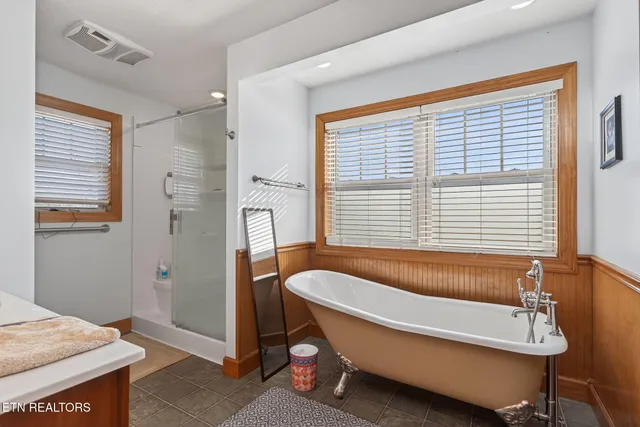 $999,000 | 140 Cherry Ridge Road, Jamestown, TN 38556