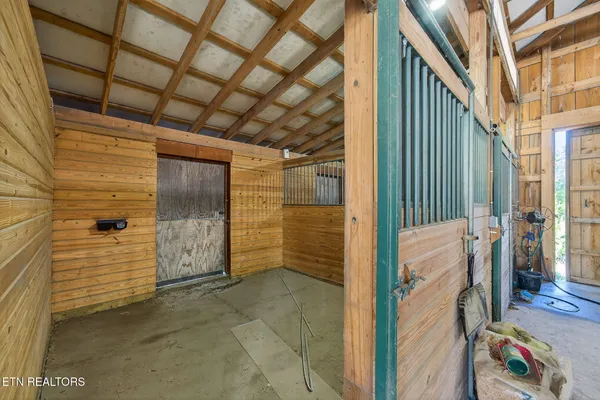 140 Cherry Ridge Road, Jamestown, TN 38556