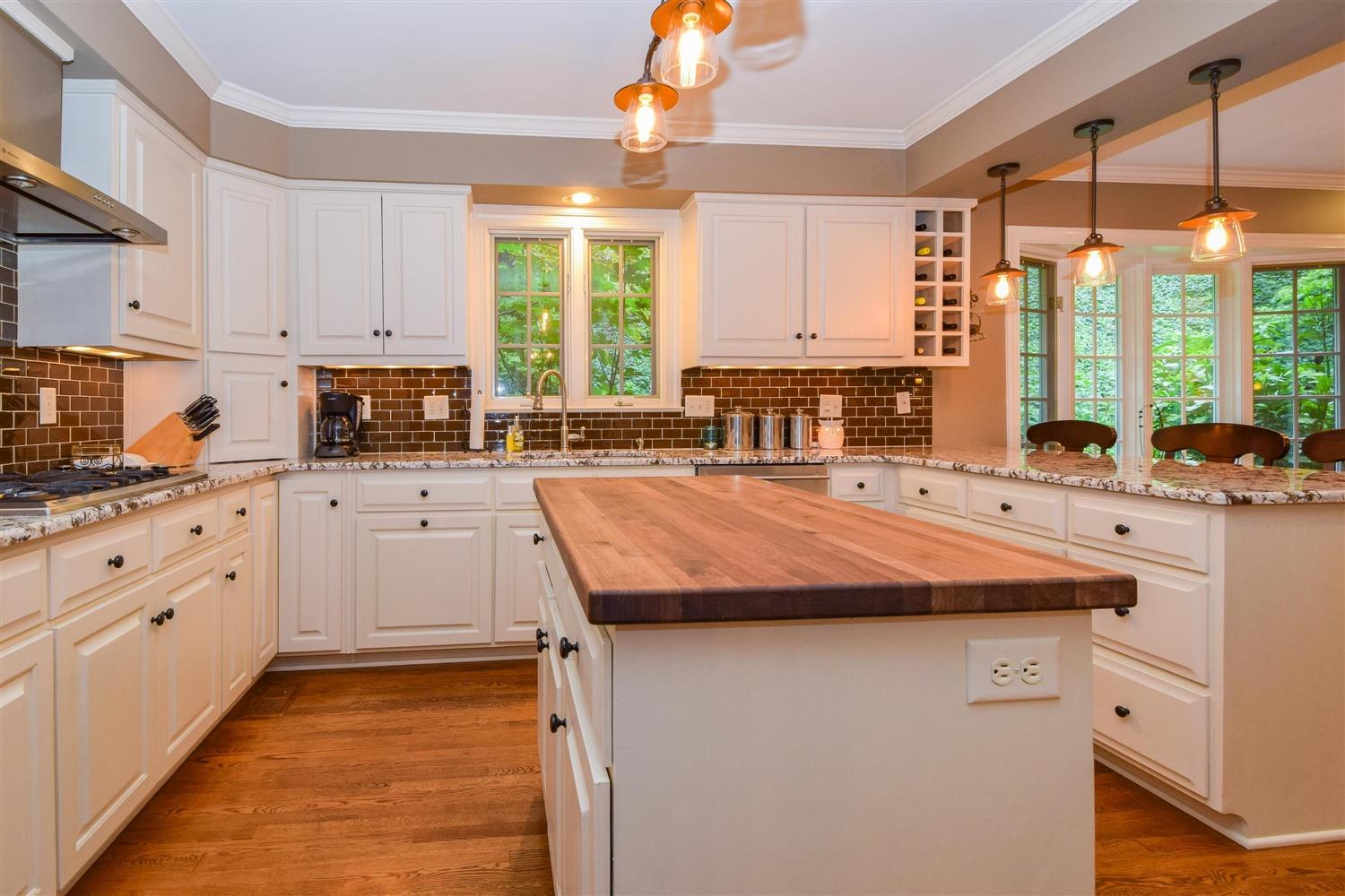 3702 Alton Road Southwest Roanoke, VA 24014 - Photo 12 of 34 12-3702 Alton-13