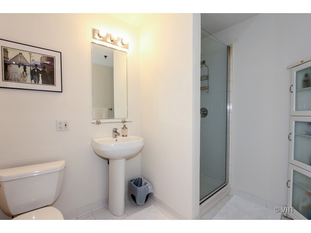 701 South Wells Street, Unit 3004 Chicago, IL 60607 - Photo 9 of 11