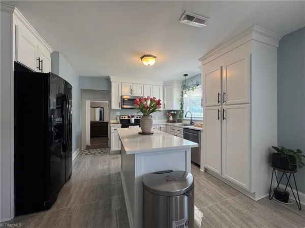 $249,900 | 937 Glencoe Street, Winston-Salem, NC 27107