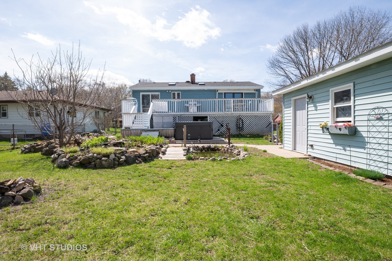 33 Tweed Road Fox Lake, IL 60020 - Photo 8 of 10