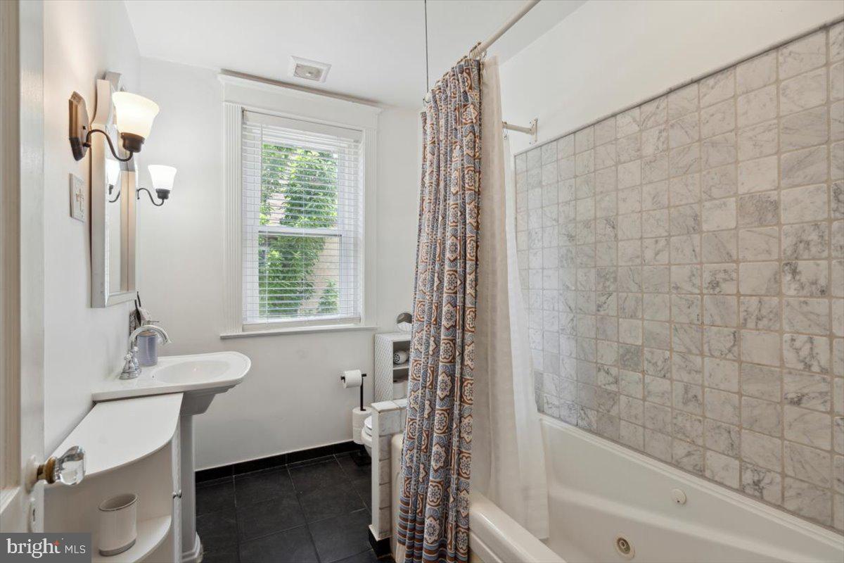 22 Wellington Road Ardmore, PA 19003 - Photo 23 of 32 2nd Floor Hall Bathroom