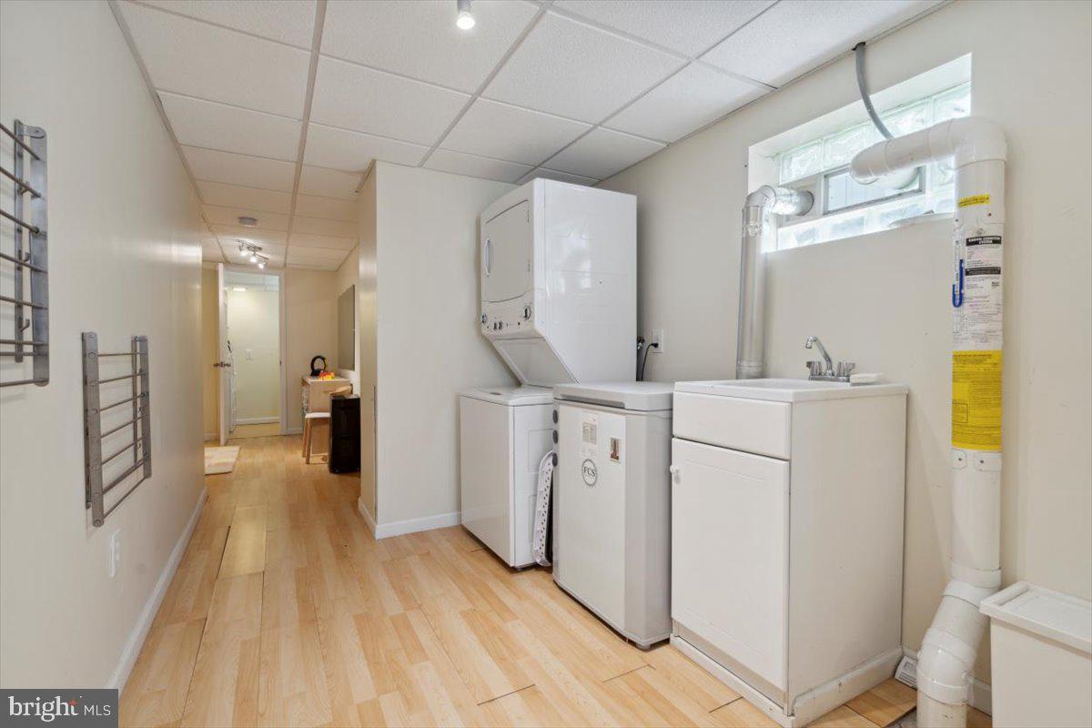 22 Wellington Road Ardmore, PA 19003 - Photo 29 of 32 Laundry Room
