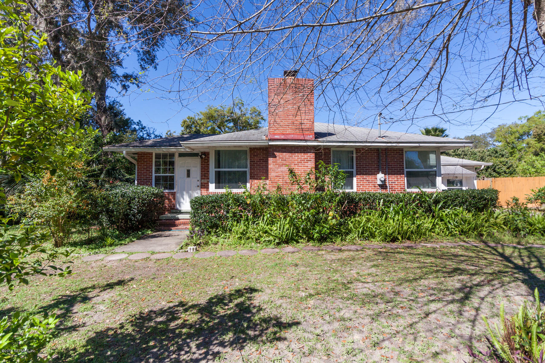 2042 Gibson Road Jacksonville, FL 32207 - Photo 4 of 39 2042 Gibson Rd