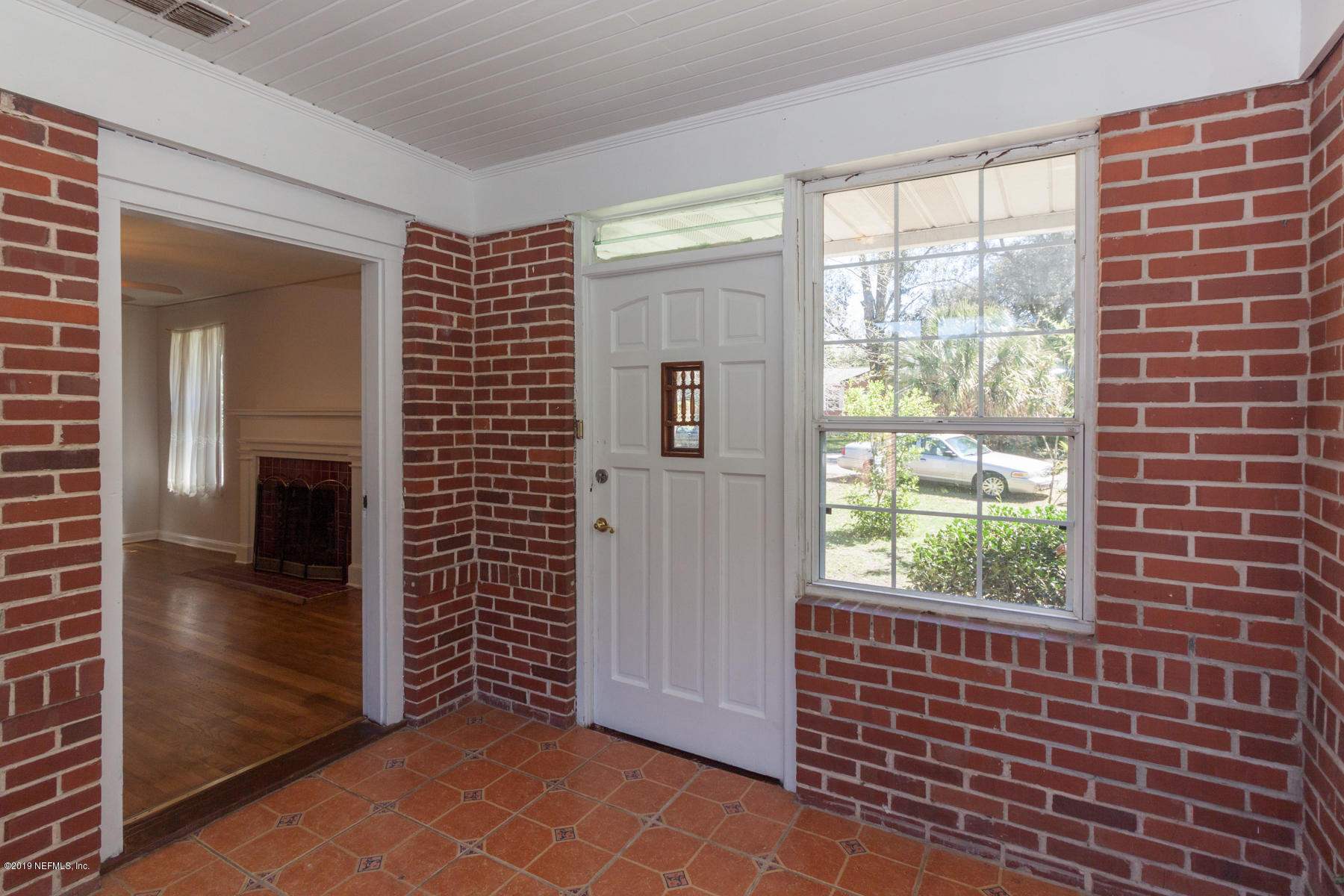 2042 Gibson Road Jacksonville, FL 32207 - Photo 8 of 39 Enclosed Front Porch