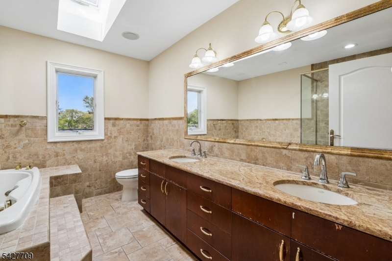 567 Mountain Avenue Springfield, NJ 07081 - Photo 18 of 36