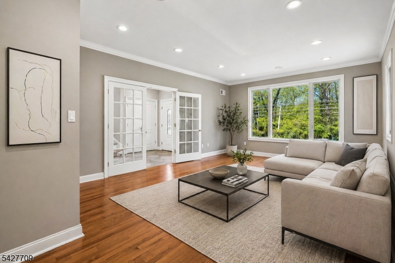 567 Mountain Avenue Springfield, NJ 07081 - Photo 4 of 36