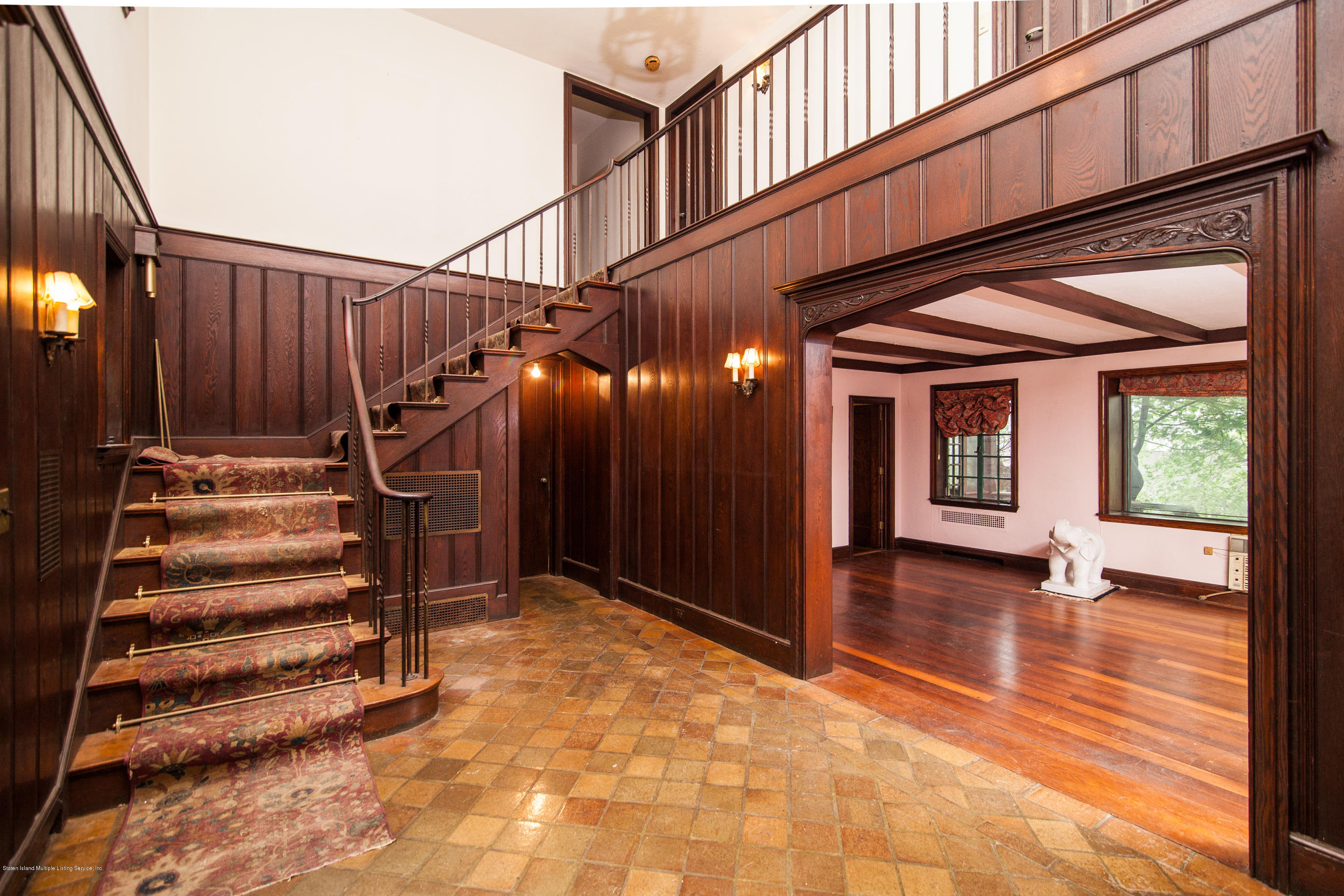 25 7 Gables Road Staten Island, NY 10304 - Photo 6 of 18 foyer