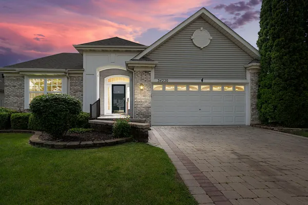 $365,000 | 34220 North Wineberry Lane, Round Lake, IL 60073
