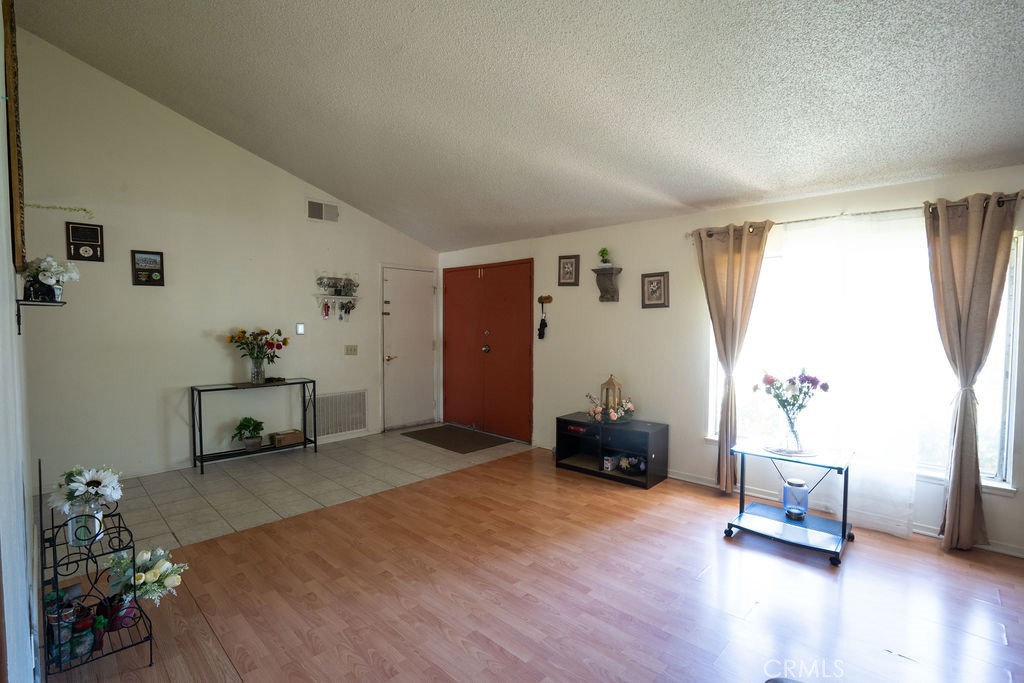 37406 3rd Palmdale, CA 93550 - Photo 5 of 42