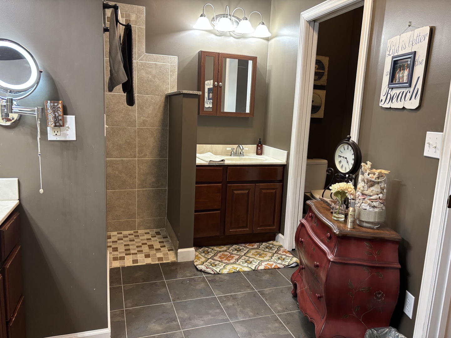 255 Twin Springs Loop Anna, IL 62906 - Photo 30 of 48 a bathroom with a mirror and a sink