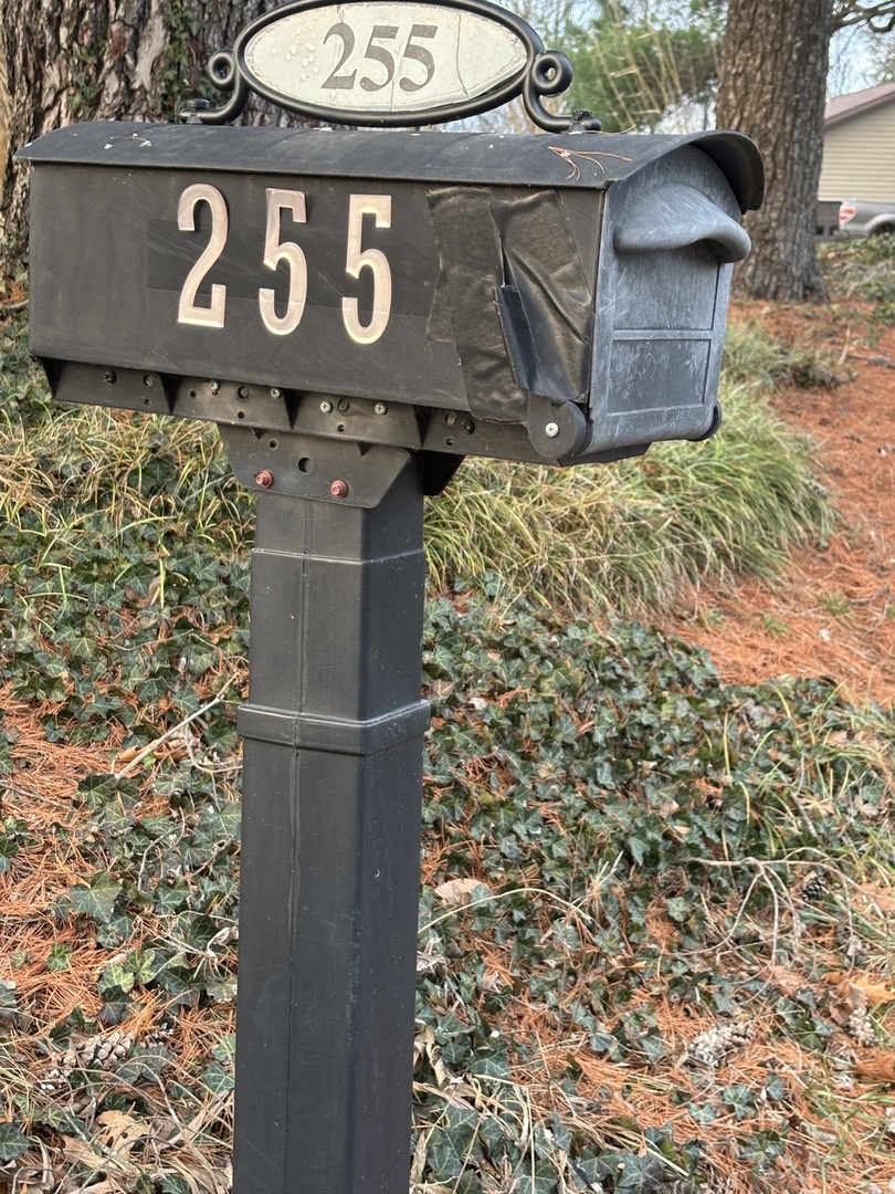 255 Twin Springs Loop Anna, IL 62906 - Photo 10 of 48 a sign that is on the wall of a building