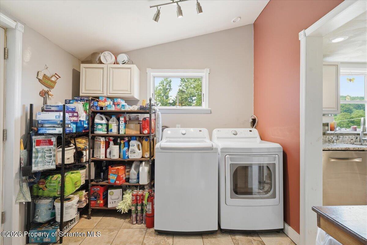 308 Fiddle Lake Road Thompson, PA 18465 - Photo 21 of 43 23-308_Fiddle_Lake_Road_Thompson_019