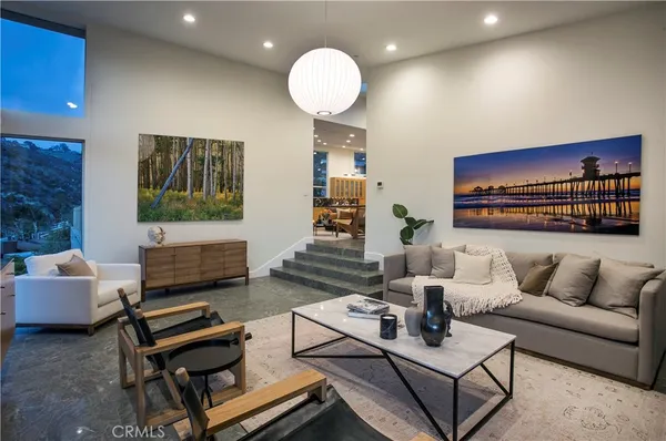 $16,695 | 533 Temple Hills Drive, Laguna Beach, CA 92651