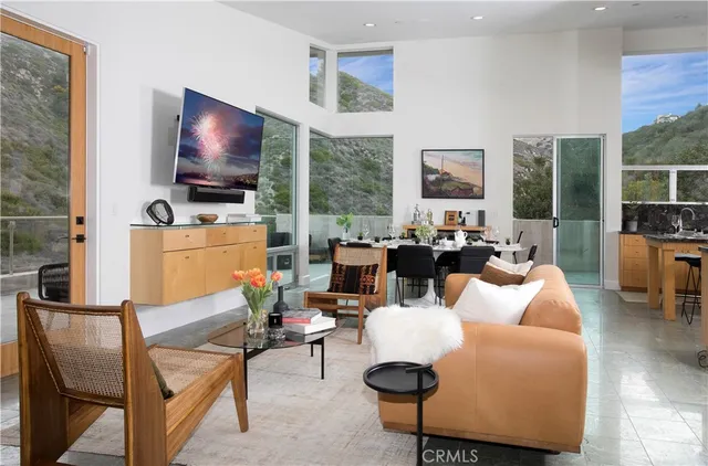 $16,695 | 533 Temple Hills Drive, Laguna Beach, CA 92651