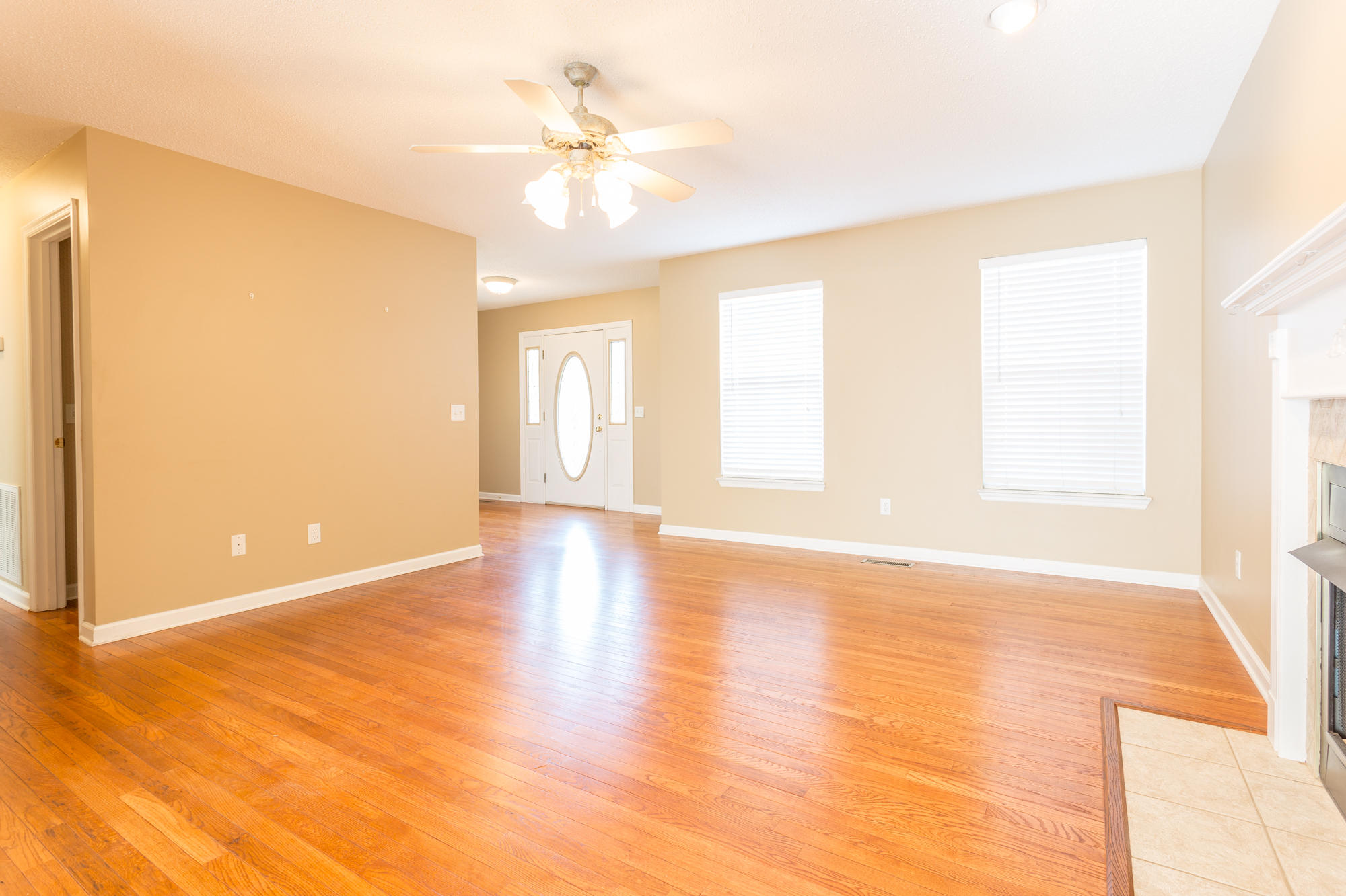 6838 No Carpet HD-2
