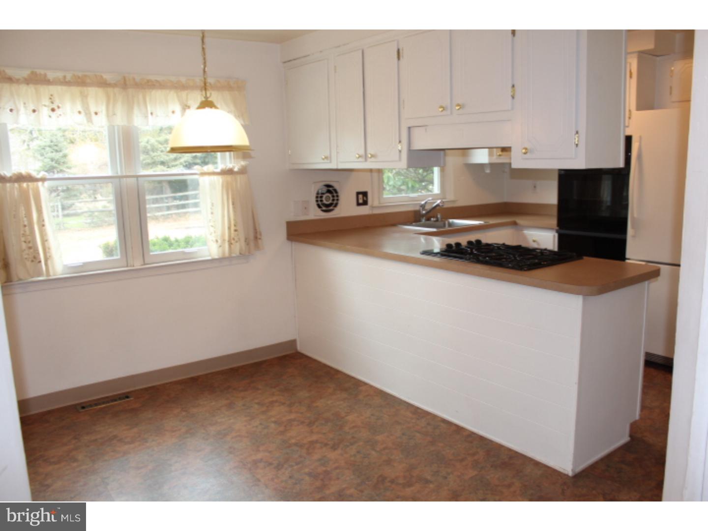 351 Saly Road Yardley, PA 19067 - Photo 8 of 25 Breakfast Room