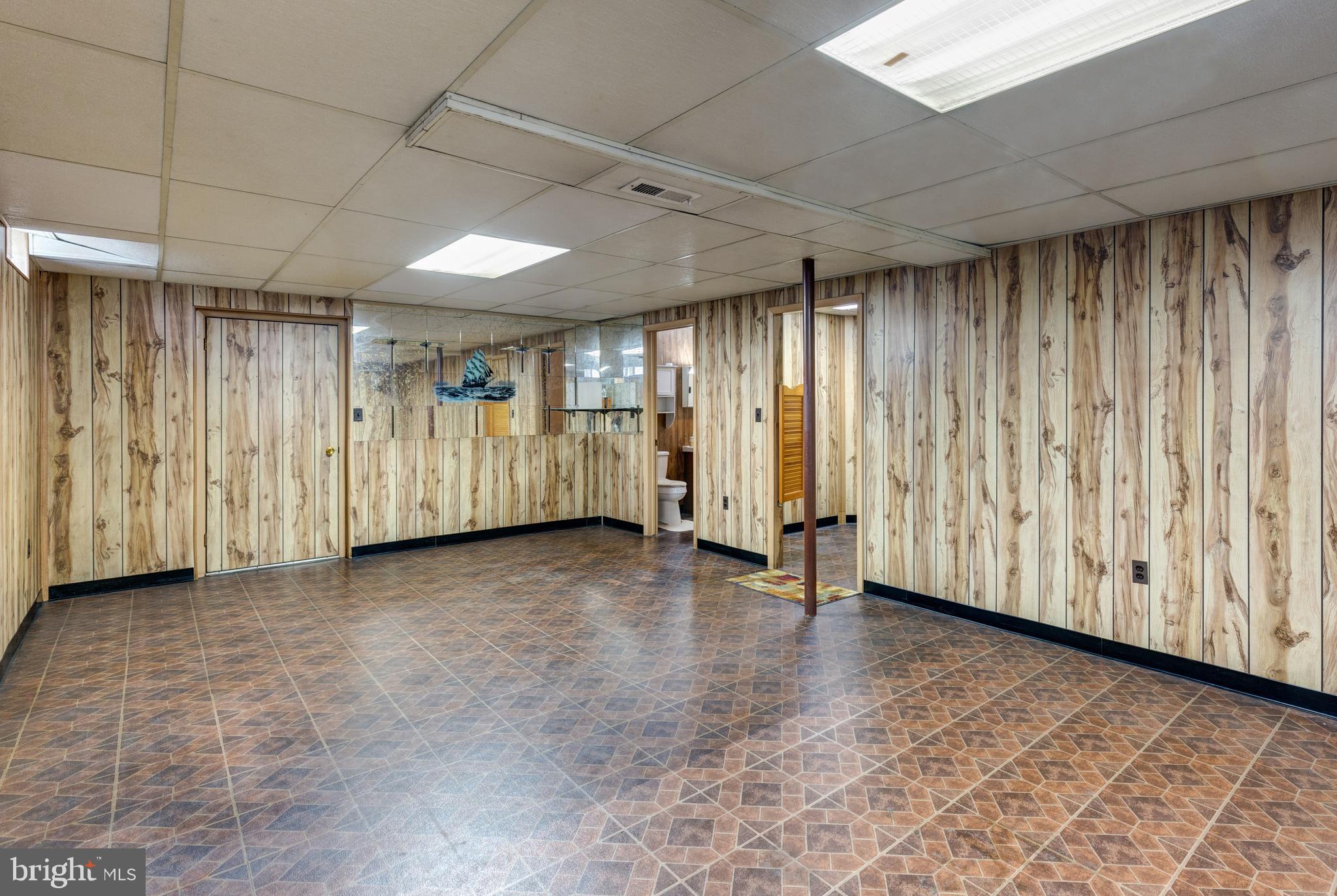 802 Uniontown Road Westminster, MD 21158 - Photo 23 of 39 Gallery Image 23