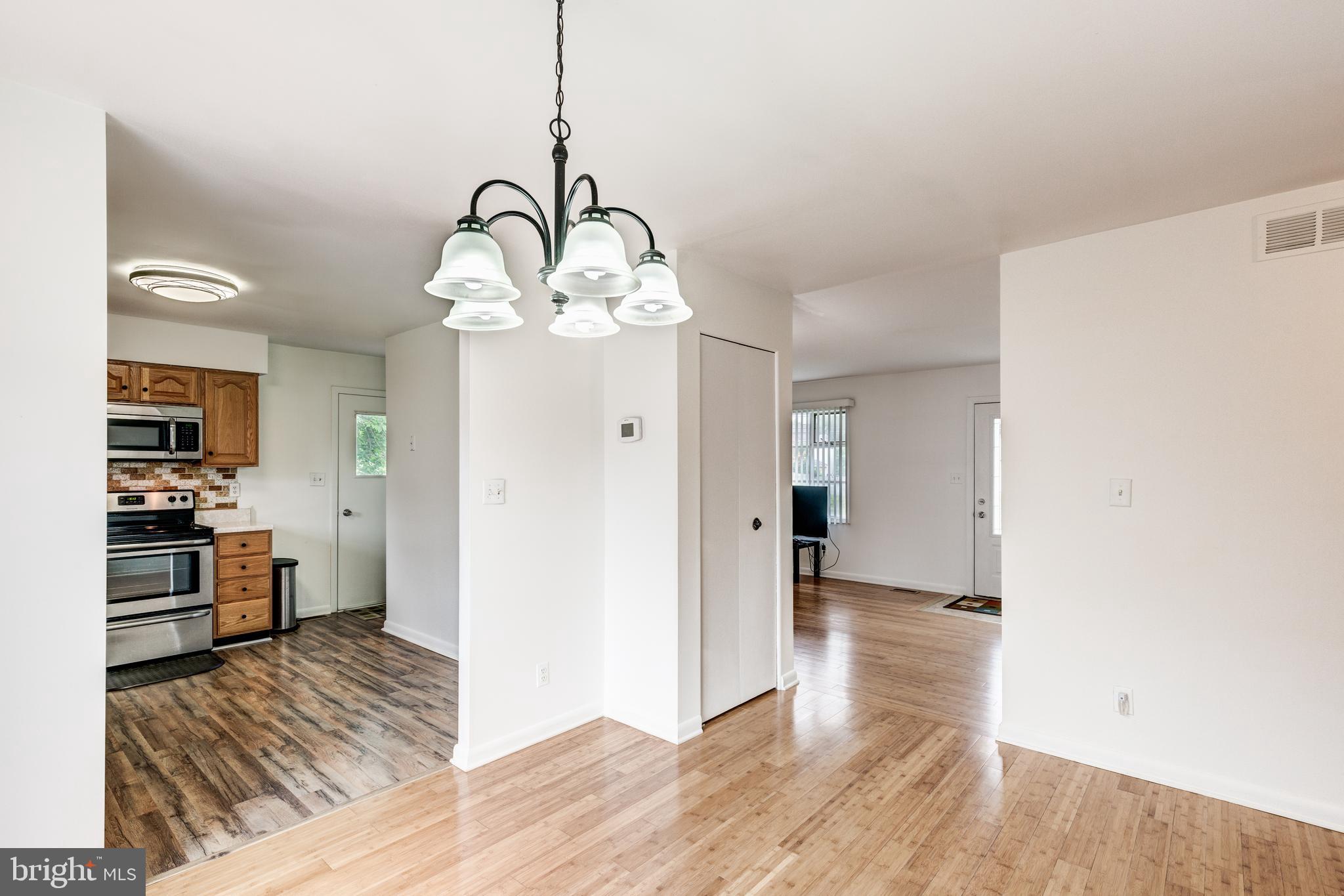 802 Uniontown Road Westminster, MD 21158 - Photo 10 of 39 Gallery Image 10