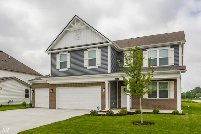 $465,000 | 6143 Madera Drive, Whitestown, IN 46075
