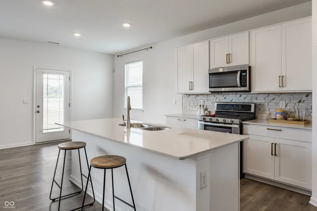 $465,000 | 6143 Madera Drive, Whitestown, IN 46075