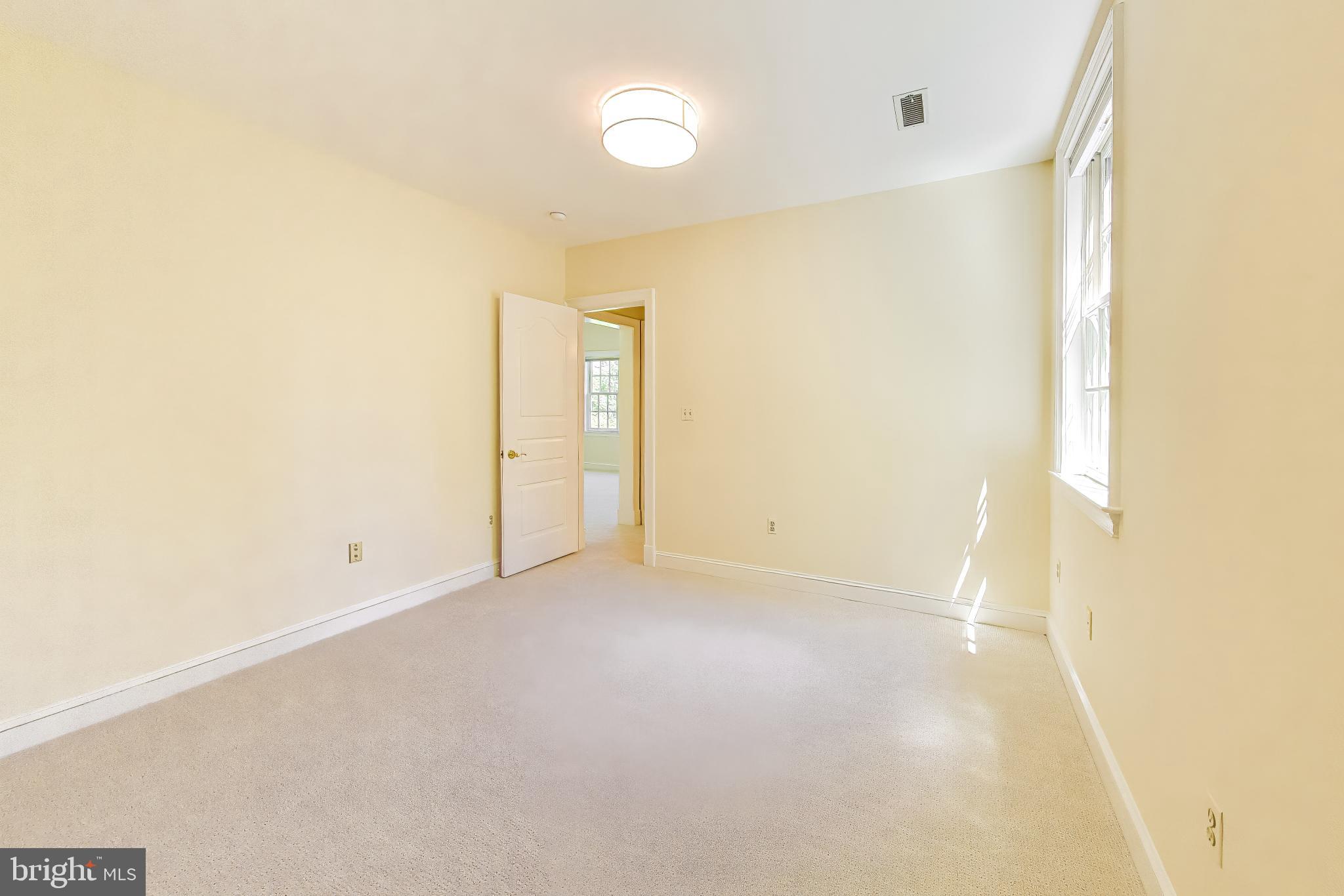 9001 Persimmon Tree Road Potomac, MD 20854 - Photo 53 of 77