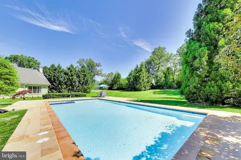 $4,195,000 | 9001 Persimmon Tree Road, Potomac, MD 20854
