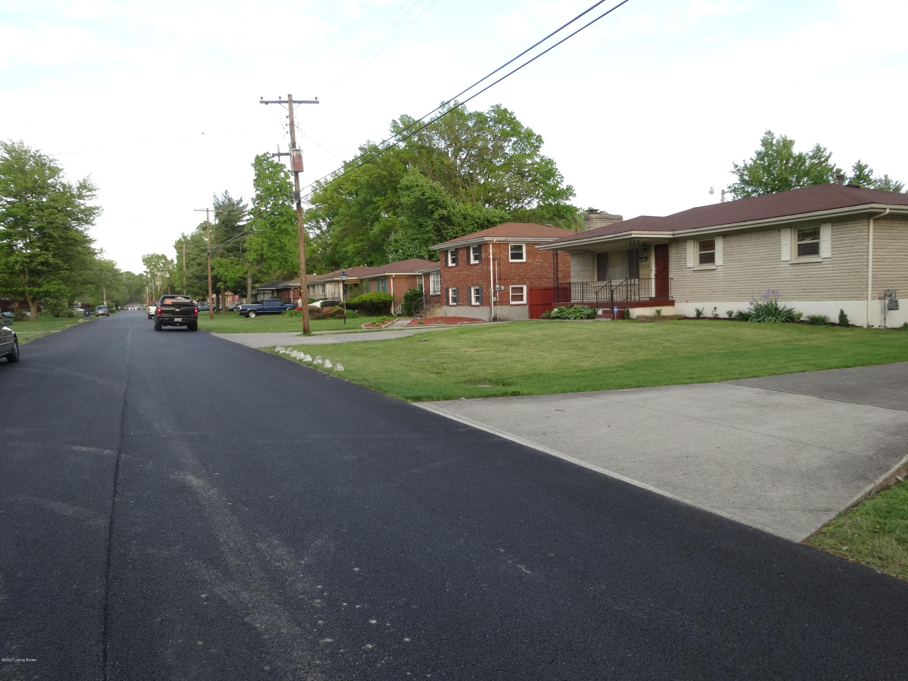 4102 Retreat Road Louisville, KY 40219 - Photo 26 of 51 NEWLY PAVED STREET!