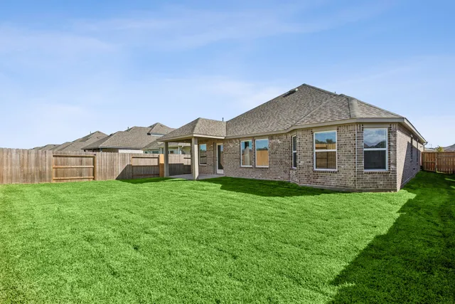 $339,990 | 14118 Baikal Mnr Drive, Santa Fe, TX 77510