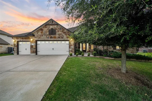 $499,900 | 1201 Drummond Circle, Woodway, TX 76712
