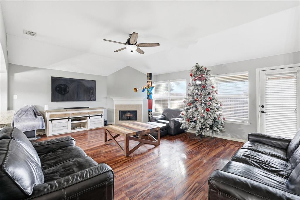 5403 Lavaca Road Grand Prairie, TX 75052 - Photo 2 of 40