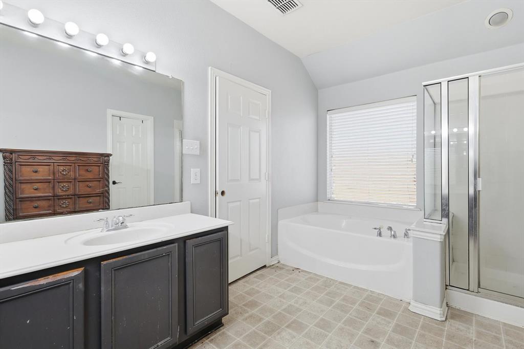 5403 Lavaca Road Grand Prairie, TX 75052 - Photo 24 of 40