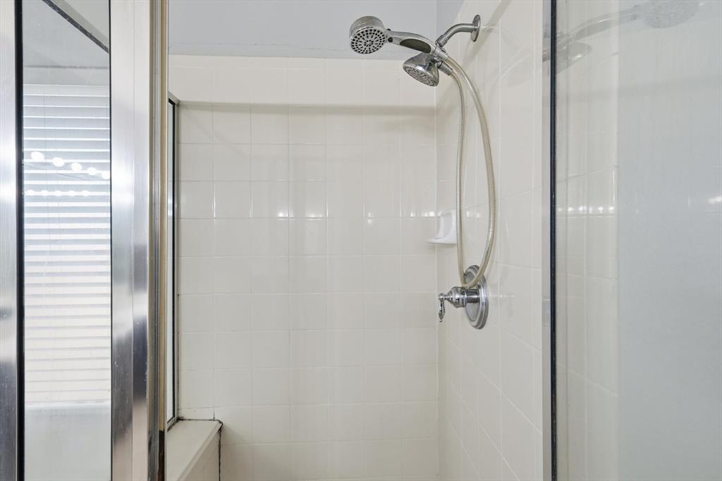 5403 Lavaca Road Grand Prairie, TX 75052 - Photo 25 of 40