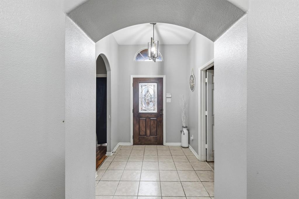 5403 Lavaca Road Grand Prairie, TX 75052 - Photo 7 of 40