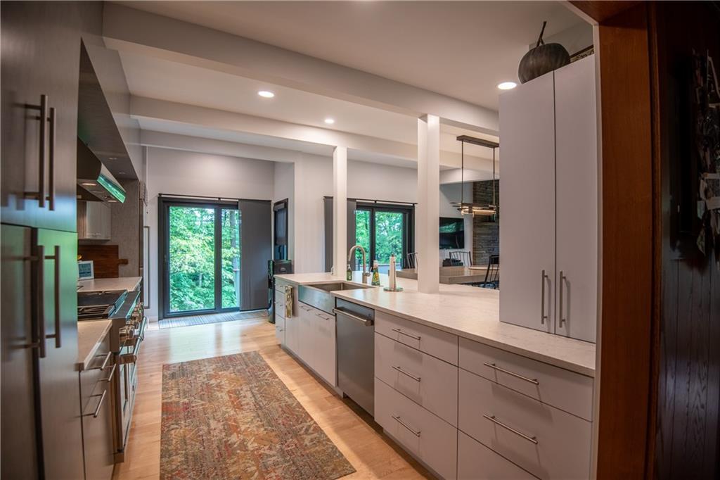 308 Mercer Road Greenville, PA 16125 - Photo 6 of 25 Gallery Image 6