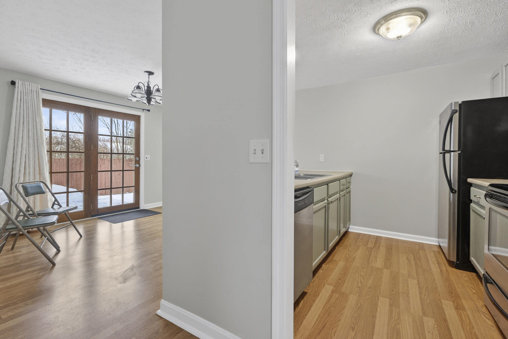 1 Dale Court, Unit 1 Portland, ME 04102 - Photo 4 of 41 1 Dale Court_03