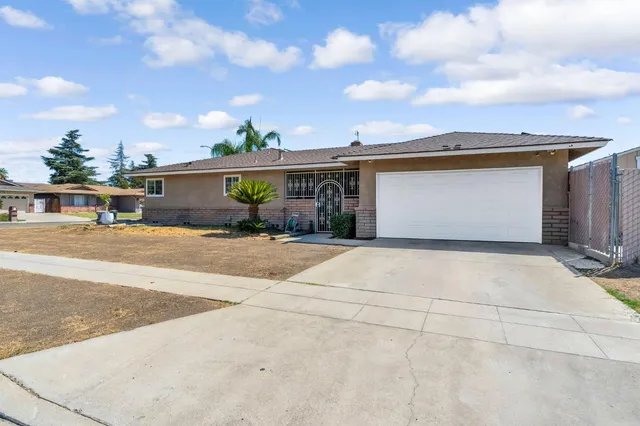 $526,999 | 6737 North Harrison Avenue, Fresno, CA 93711