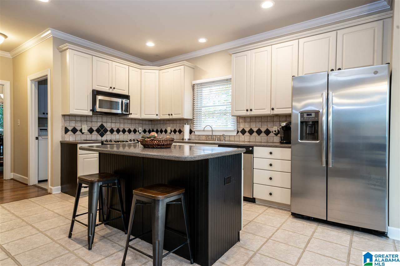 3640 Guyton Ridge Drive Birmingham, AL 35244 - Photo 3 of 44