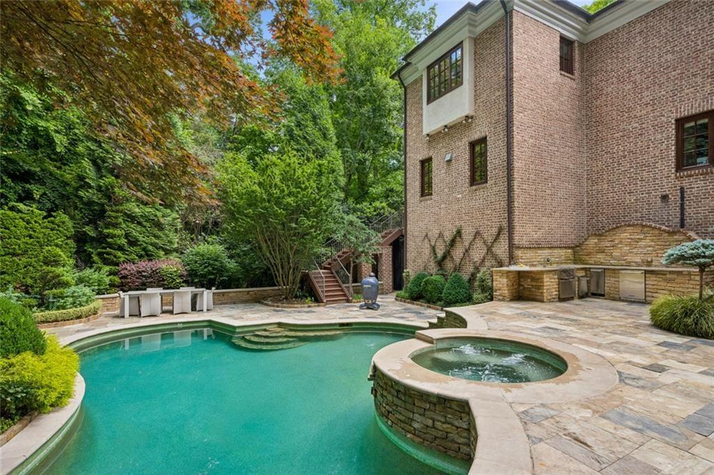 125 Blackland Road Northwest Atlanta, GA 30342 - Photo 90 of 106