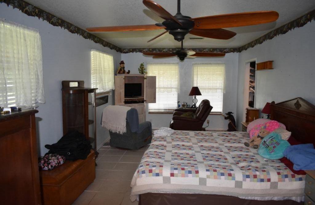 940 Starns Loop Road Okeechobee, FL 34974 - Photo 16 of 33 Grande suite