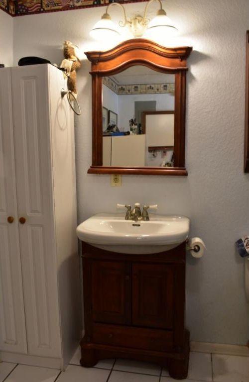 940 Starns Loop Road Okeechobee, FL 34974 - Photo 19 of 33 Bathroom