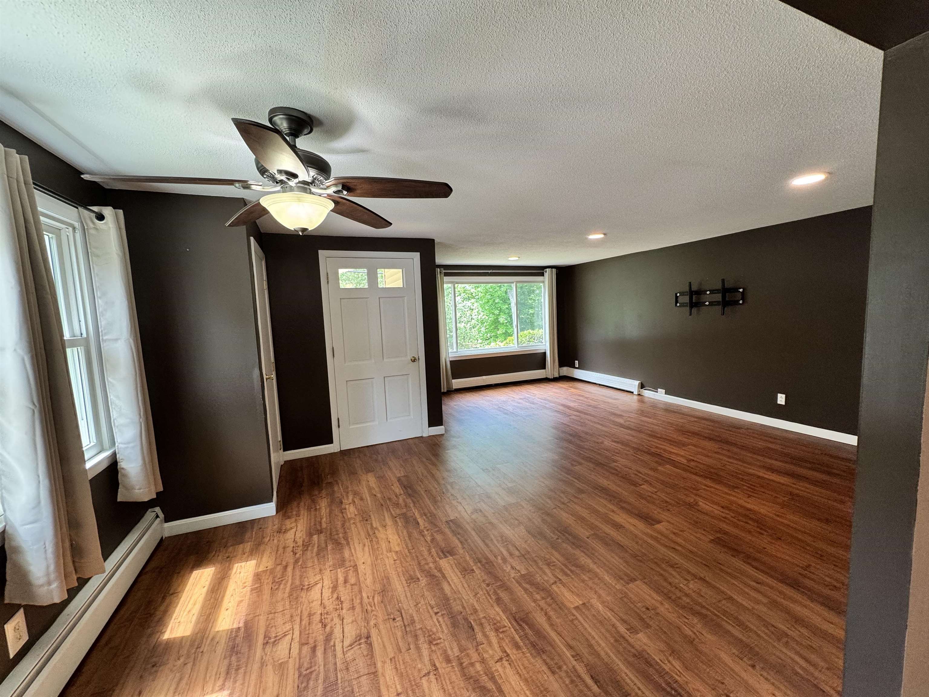 28A Burns Hill Road, Unit B Hudson, NH 03051 - Photo 6 of 14