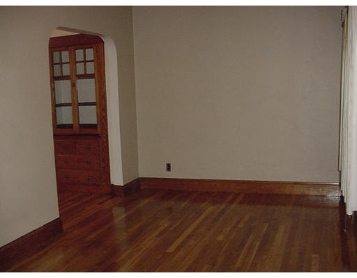 88 Circuit Road Medford, MA 02155 - Photo 6 of 12