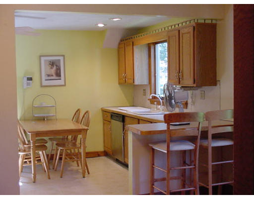 88 Circuit Road Medford, MA 02155 - Photo 9 of 12