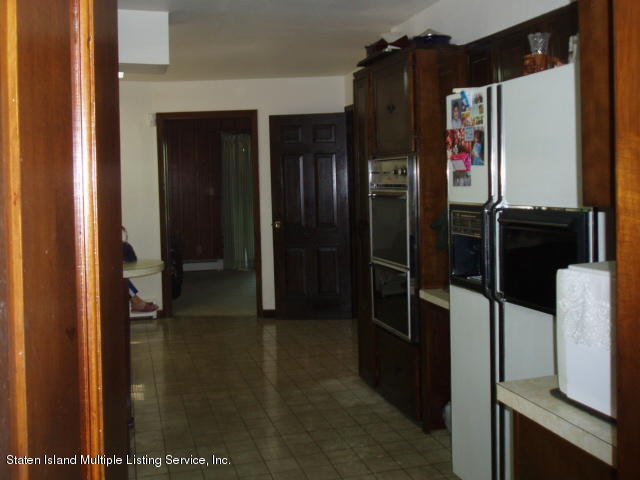 121 Forest Road Staten Island, NY 10304 - Photo 11 of 28 P1010281