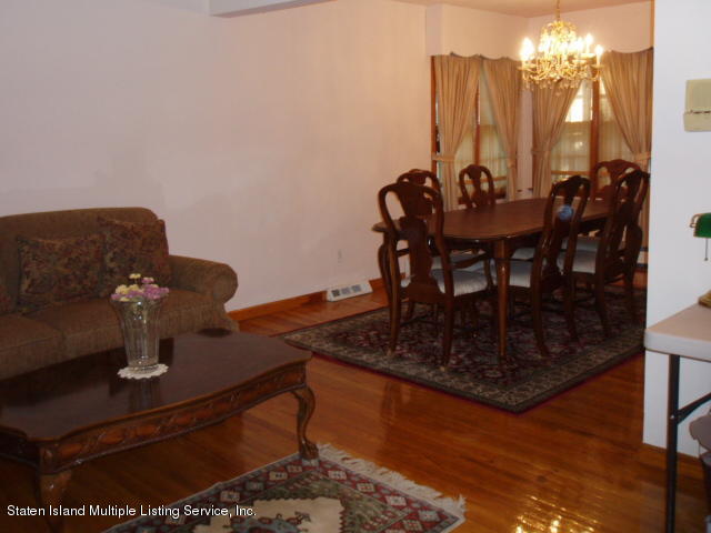 121 Forest Road Staten Island, NY 10304 - Photo 15 of 28 P1010275