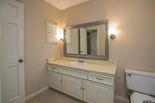 $510,000 | 3712-3714 Colony Park Drive, Tyler, TX 75701