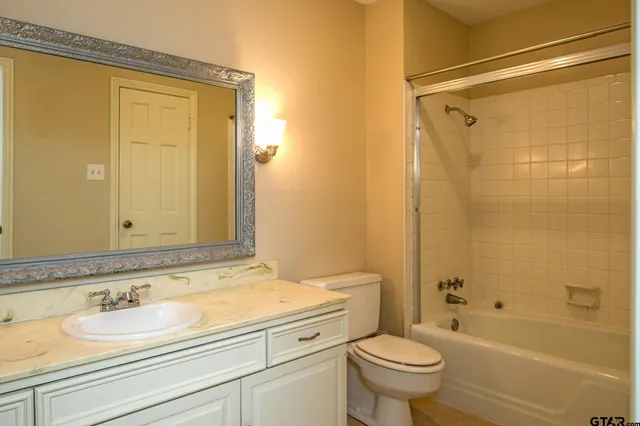 $510,000 | 3712-3714 Colony Park Drive, Tyler, TX 75701