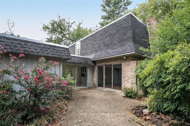 $510,000 | 3712-3714 Colony Park Drive, Tyler, TX 75701